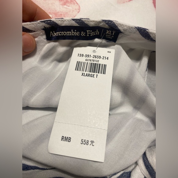 NWT Ambercrombie & Fitch V-Neck Belted Striped Romper Size XL - Picture 13 of 14